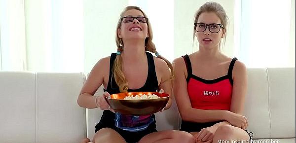  GIRLSWAY - Nerd Girls Turn Into Lesbians - Lilly Ford, Jill Kassidy